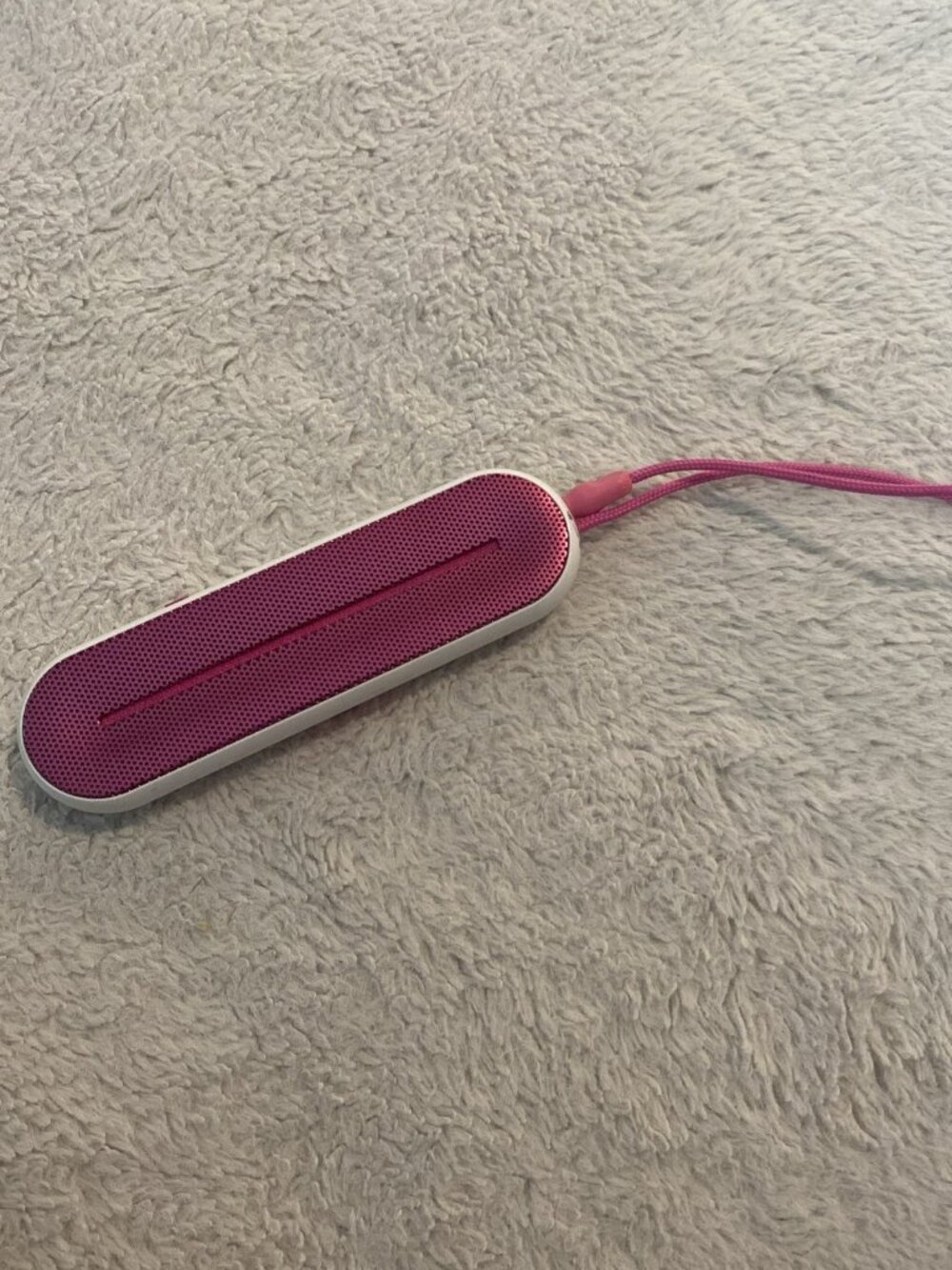 Phillips Pink Portable Pocket Sized Universal Speaker SBA1600PNK/27 Brand New